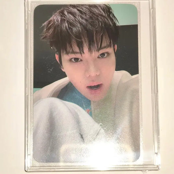 [BUNJANG] LNGSHOT OhYul Sticker Book Photocard / LNGSHOT 롱샷 오율 STICKERS 스티커북 포카