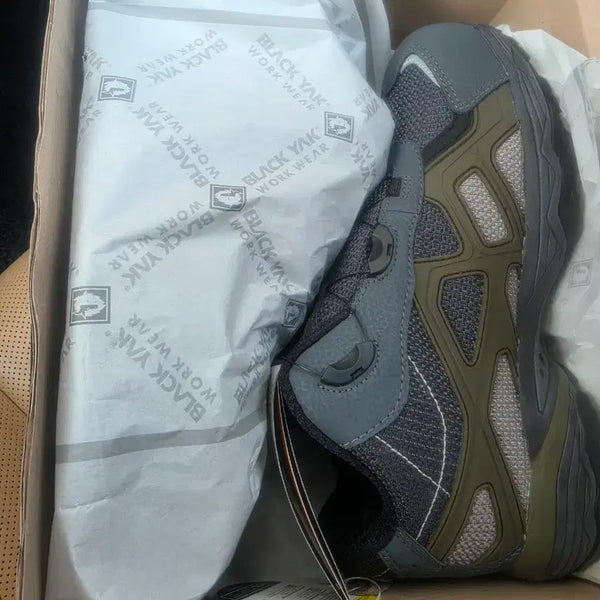 [BUNJANG] Blackyak Safety Shoes Size 270 / 블랙야크 안전화 270