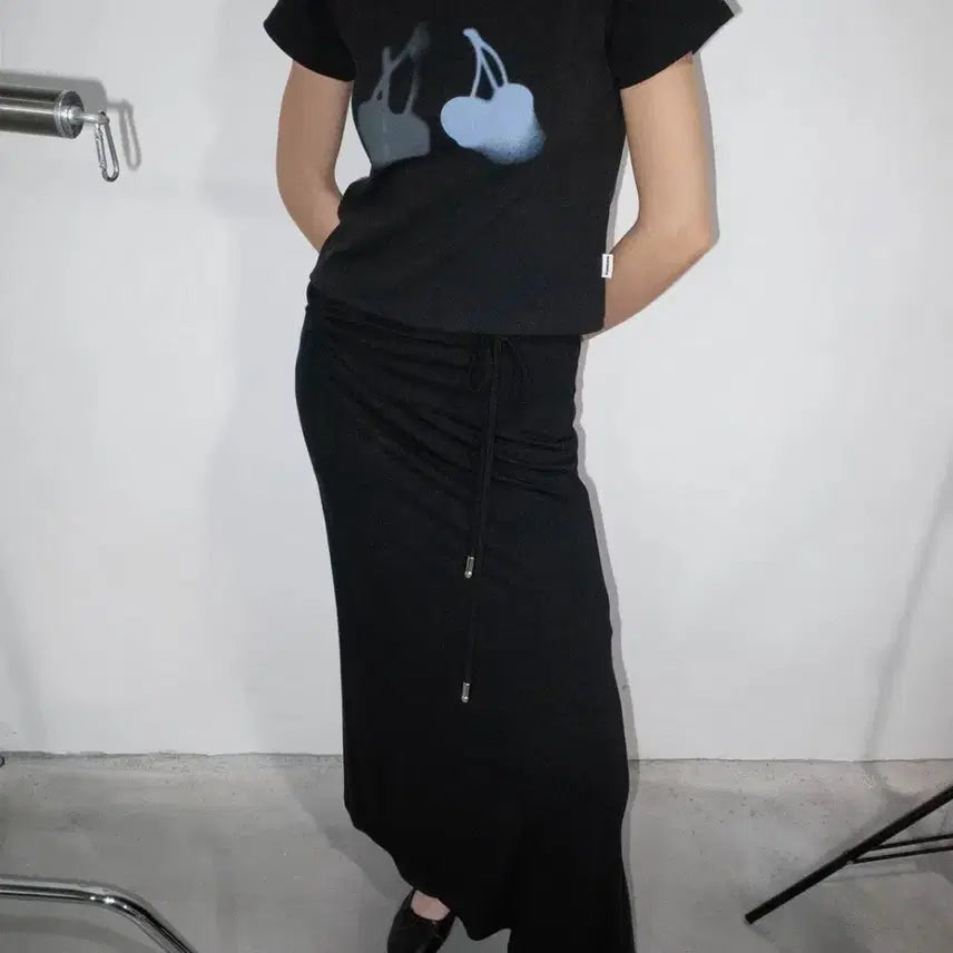 [BUNJANG] Cherity Short-Sleeve T-Shirt Black S / 새상품| 체리티 반팔티 블랙 s 무신사 에이블리 지그재그 판매