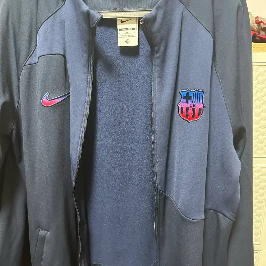 [BUNJANG] Barcelona Anthem Jacket (International M) / 바르셀로나 앤섬자켓 해외M 판매