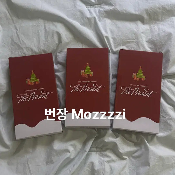 [BUNJANG] Day6 2025 Concert Gift Socks Bundle Set / 데이식스 25 클콘 기프트 양말 미개봉 3세트 일괄 양도