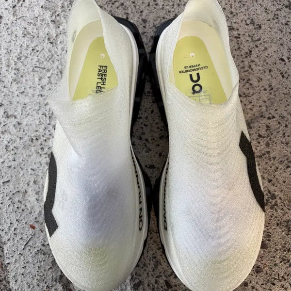 [BUNJANG] On Running Cloudmonster Hyper LS Running Shoes White Light Spray 250 / 온러닝 클라우드몬스터 하이퍼 LS 러닝화 화이트 라이트스프레이 250