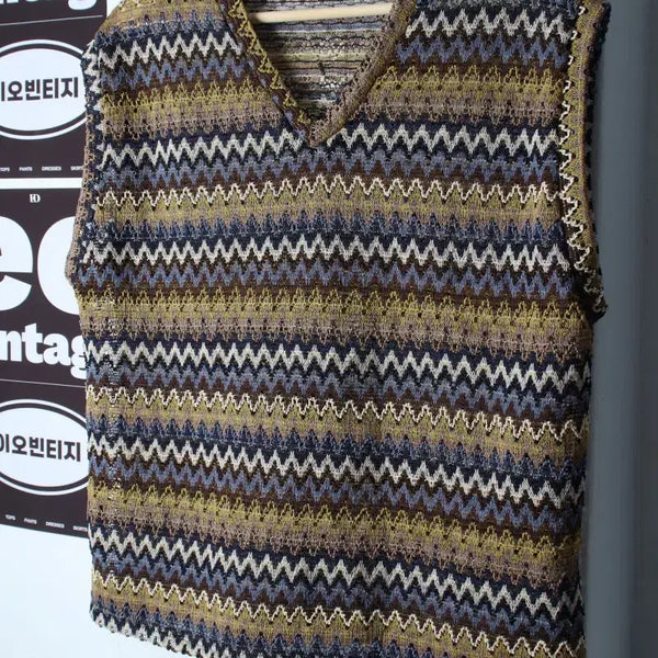 [BUNJANG] Vintage Knit Vest / (F) 브랜드빈티지 니트 조끼 스트라이프 에스닉 아메카지-H37456