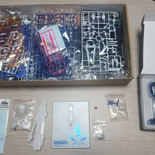 [BUNJANG] Daban 8810 Blue Frame Metal Build Customization Set / 다반 8810 블루프레임 + 메탈프레임 + 얼굴 부품 + 전용 액션베이스 등등