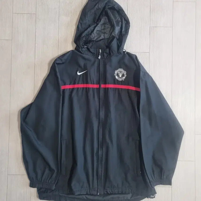 [BUNJANG] Nike Manchester United 00s Windbreaker Jacket / 00s USA 나이키 맨유 바람막이