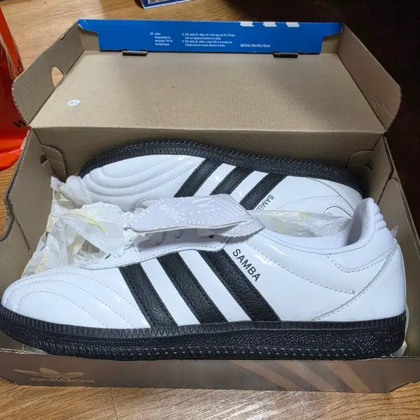 [BUNJANG] Adidas Samba White/Black Sneakers 260 / 아디다스 삼바 흰색 검정색 260
