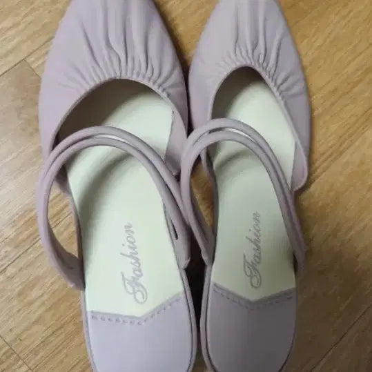 [BUNJANG] Lavender Shirring Strap Flat Shoes / 라벤더 컬러 셔링 스트랩 플랫 슈즈 새제품