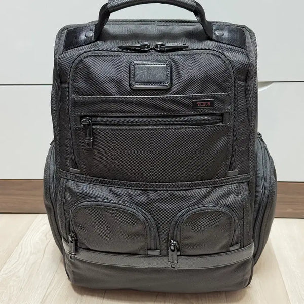 [BUNJANG] Tumi Alpha 2 Compact Laptop Brief Pack (Mint Condition) / 투미(TUMI) 알파 2 컴팩트 랩탑 브리프 팩(민트급)