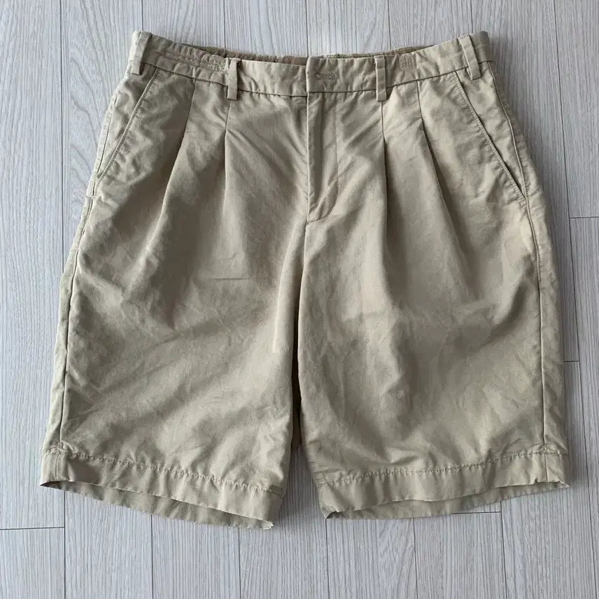 [BUNJANG] Bastong Two-Tuck Bermuda Chino Pants Beige / 바스통 투턱 버뮤다 치노 팬츠