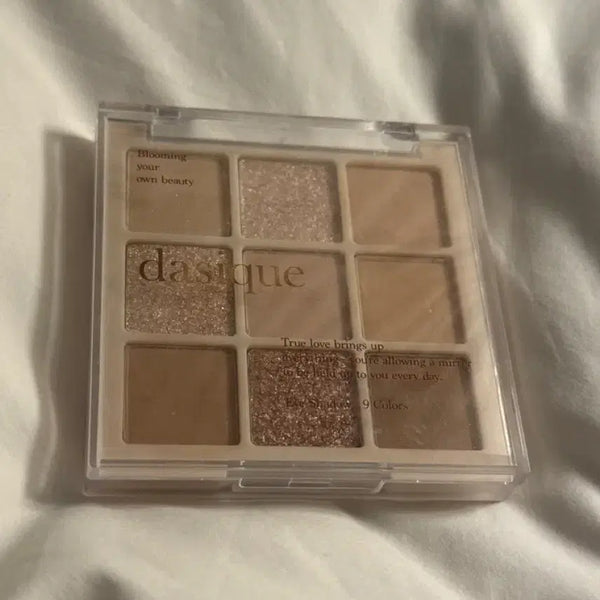 [BUNJANG] Dasique Milk Latte Shadow Palette / 데이지크 밀크라떼 섀도우 팔레트