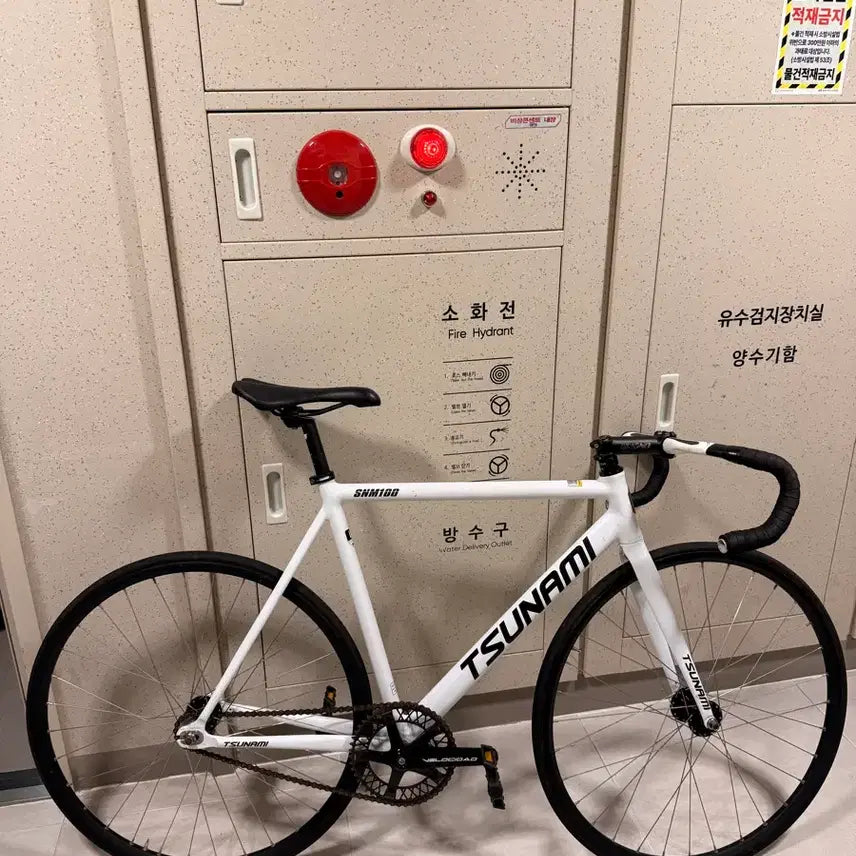 [BUNJANG] Tsunami SNM100 Fixed Gear Bicycle - White / 쓰나미 snm100 화이트 픽시 자전거 완차 판매 ) 콘스탄틴 언노운 엔진11