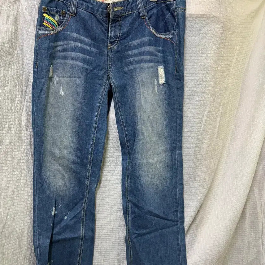 [BUNJANG] Thursday Island Women's Distressed Rainbow Embroidered Jeans / 썰스데이아일랜드 청바지