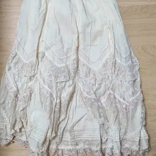 [BUNJANG] Romantic Lace Long Skirt White / 로맨틱 레이스 롱 스커트 화이트