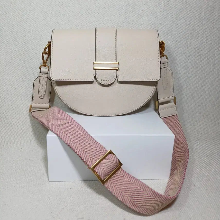 [BUNJANG] LOVCAT Basic Saddle Bag Shoulder Cross Bag / 러브캣 베이직 새들백 숄더백 크로스백