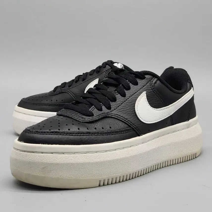 [BUNJANG] Nike Court Vision Low Sneakers (245mm) / q 나이키 코트비전로우 운동화245