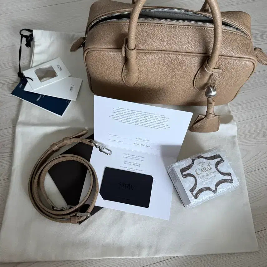 [BUNJANG] YMER Long De Boston Bag Moyenne Size / 유메르 롱드보스턴백 모옌사이즈