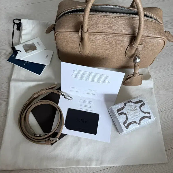 [BUNJANG] YMER Long De Boston Bag Moyenne Size / 유메르 롱드보스턴백 모옌사이즈