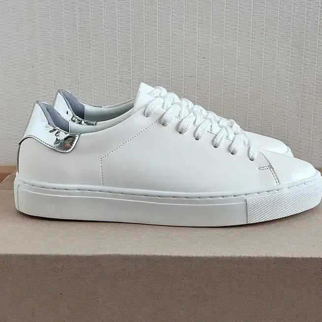 [BUNJANG] Sixfit Genuine Leather Height-Increasing Sneakers (275) / 가죽 스니커즈 275 남성 운동화 키높이 스니커즈 새상품