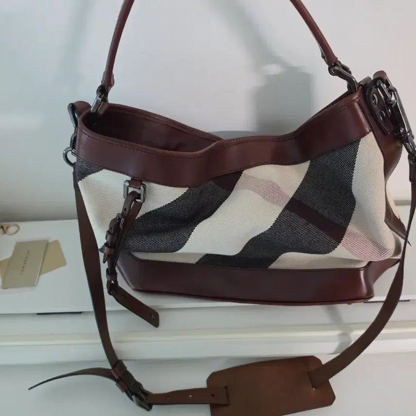 [BUNJANG] Burberry Mega Check Canvas and Leather Medium Hobo Bag / [정품] 버버리 크로스백 남여공용