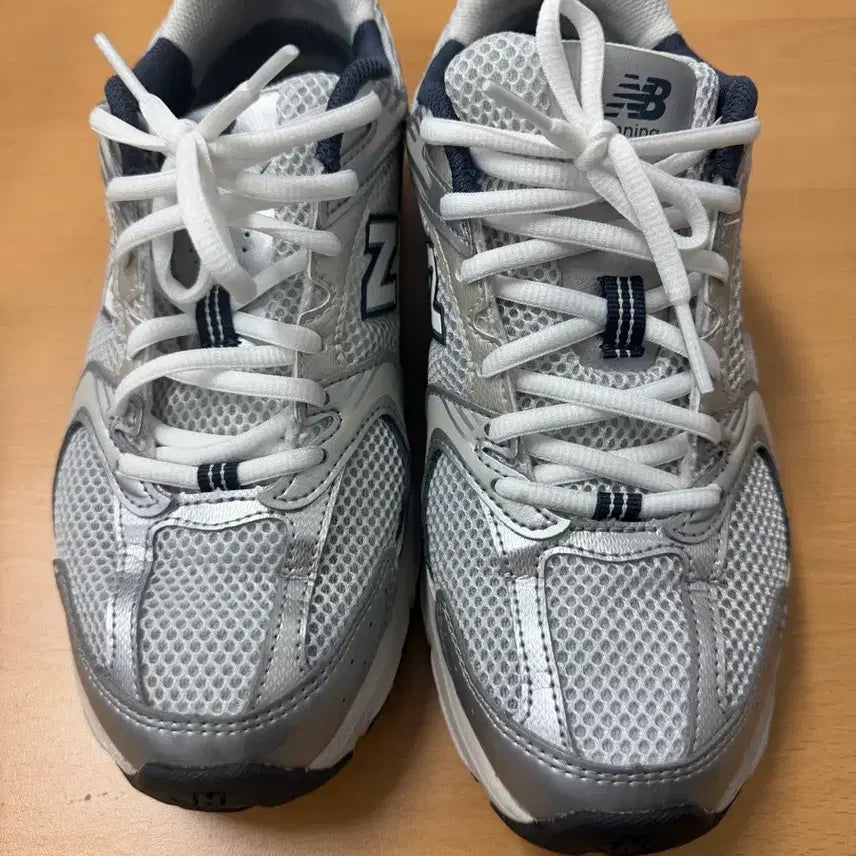 [BUNJANG] New Balance 530 Silver Sneakers Size 250 / 뉴발란스 530 실버 250사이즈 판매