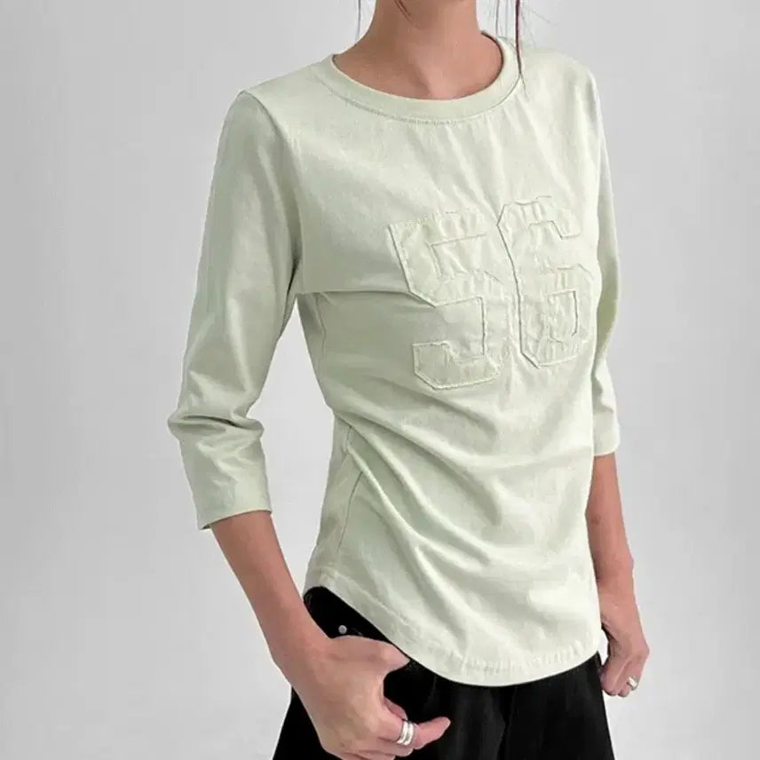 [BUNJANG] Black Up Rahy Patch 7/10 Sleeve Round Neck T-shirt / 블랙업 라히패치 라운딩 7부티