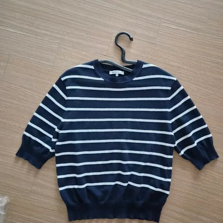 [BUNJANG] The Cashmere Navy Stripe Short Sleeve Knit / 더캐시미어 니트(한섬)