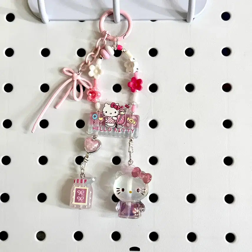 [BUNJANG] Hello Kitty Acrylic Bead Keychain / 헬로키티 아크릴 비즈 키링