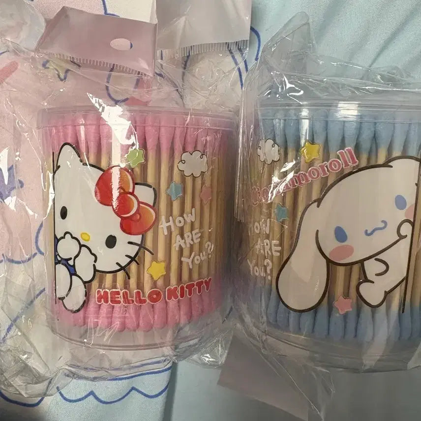 [BUNJANG] Hello Kitty & Cinnamoroll Cotton Swabs Set (2 pcs) / 헬로키티 시나모롤 면봉 2개 세트