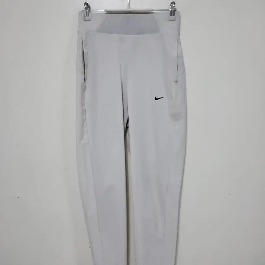 [BUNJANG] Nike Swoosh Logo Women's Training Pants White / 나이키 스우시 로고 여성 트레이닝 팬츠 화이트.260821