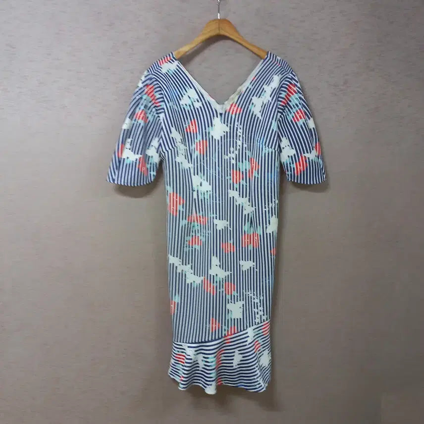 [BUNJANG] MARC FEIER Navy Pattern Dress Spring Summer Women / B8-25/MARC FEIER 네이비 패턴 원피스 봄여름 여성