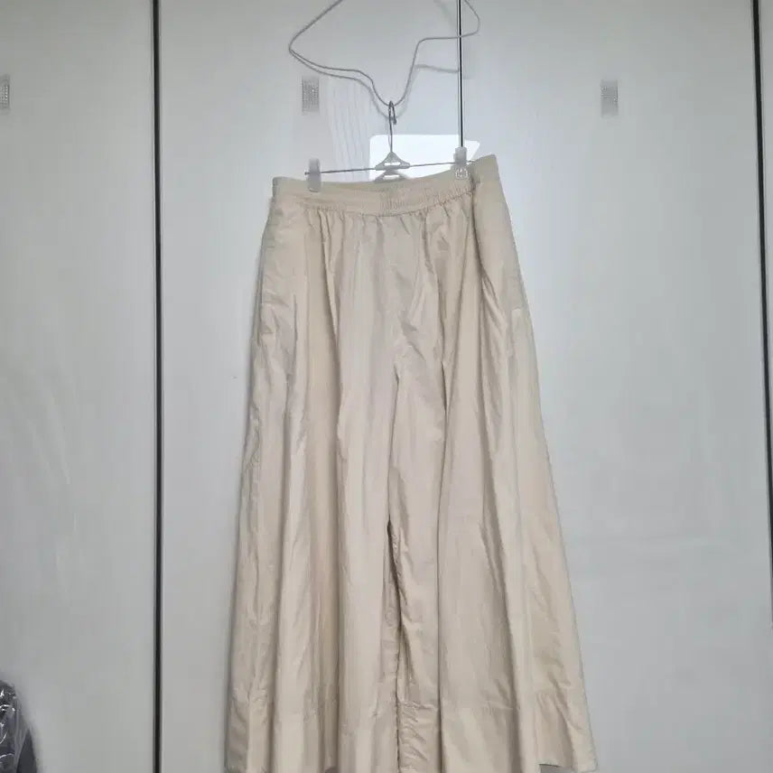 [BUNJANG] COS Beige Wide-Leg Pants / COS 베이지색 와이드 팬츠