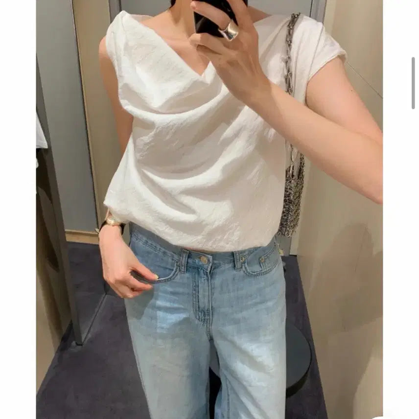 [BUNJANG] Minuet Asymmetric Drape Blouse Ivory White / 미뉴에트 언발 드레이프 블라우스 아이보리 화이트 새상품