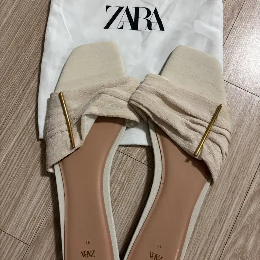 [BUNJANG] ZARA Flat Sandals / 자라 플랫 샌들