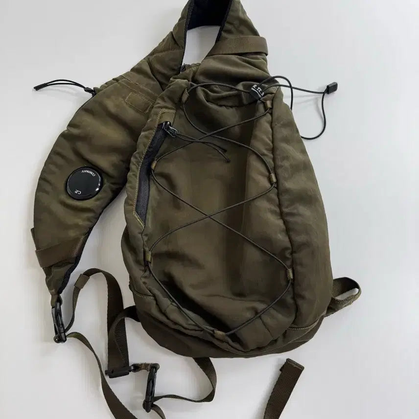 [BUNJANG] CP Company Cross Bag Khaki / CP컴퍼니 크로스백 카키