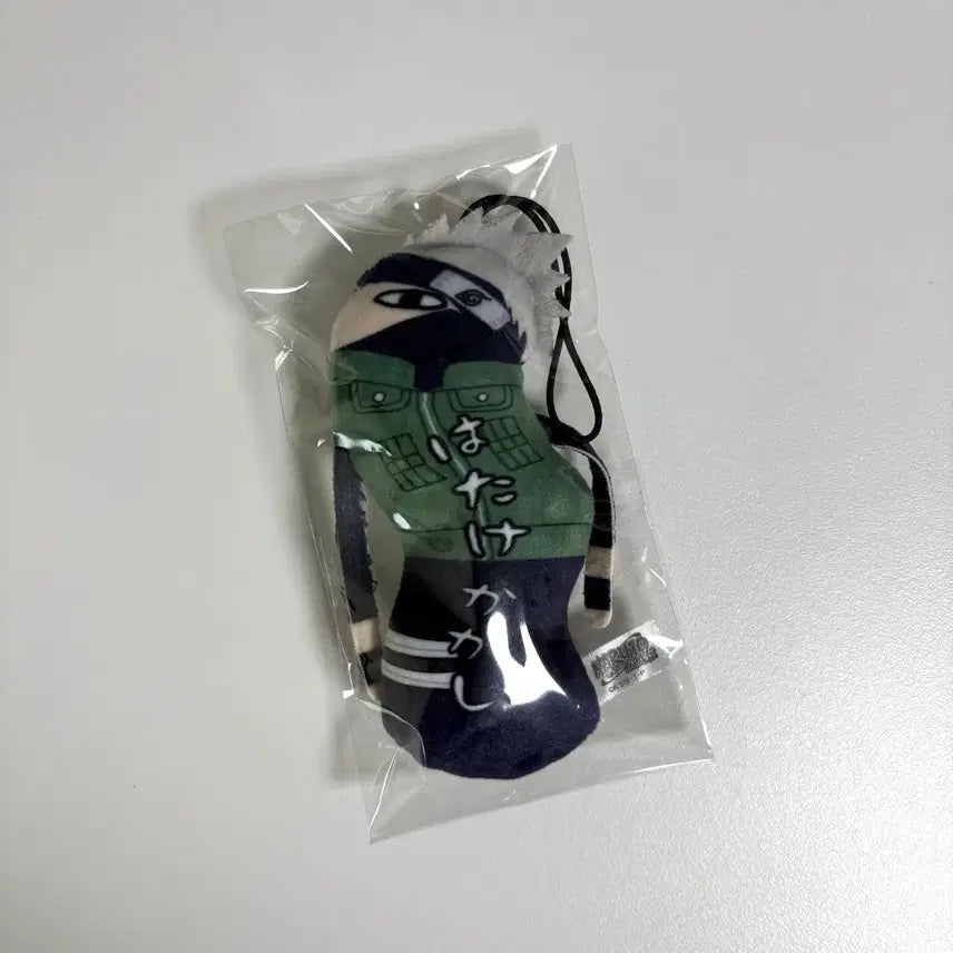 [BUNJANG] Naruto Hatake Kakashi Twisting Figures Plush Doll / 나루토 하타케 카카시 뒤틀린녀석들 인형 누이 이타치 사스케 피규어 아크릴 쿠지 통판