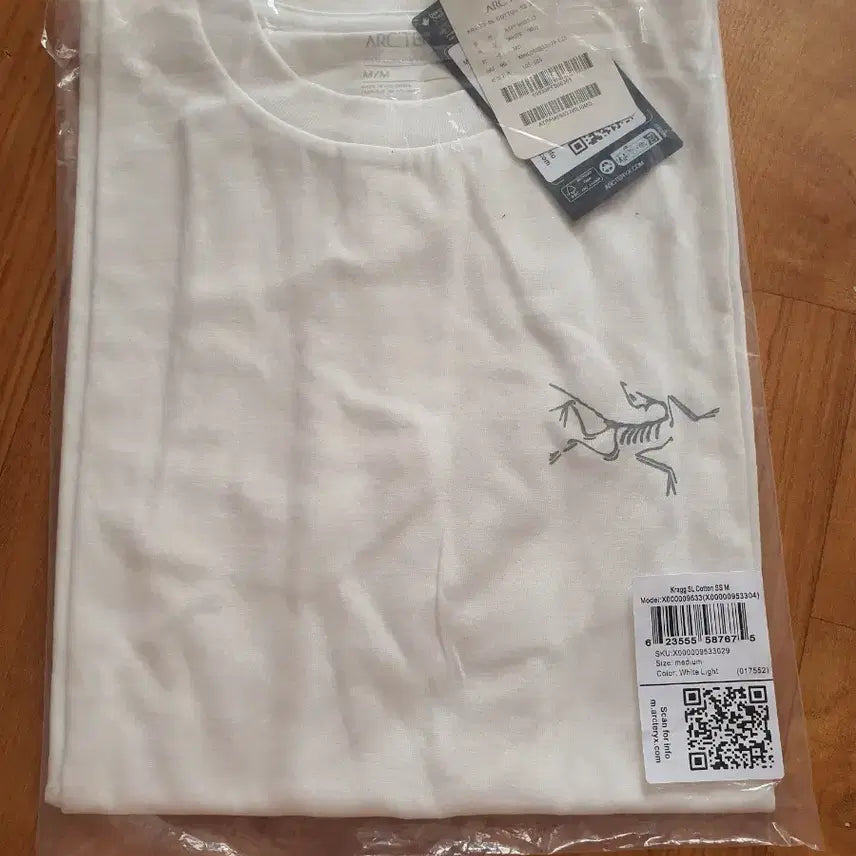 [BUNJANG] Arc'teryx T-Shirt White M / 아크테릭스 반팔티 화이트 M