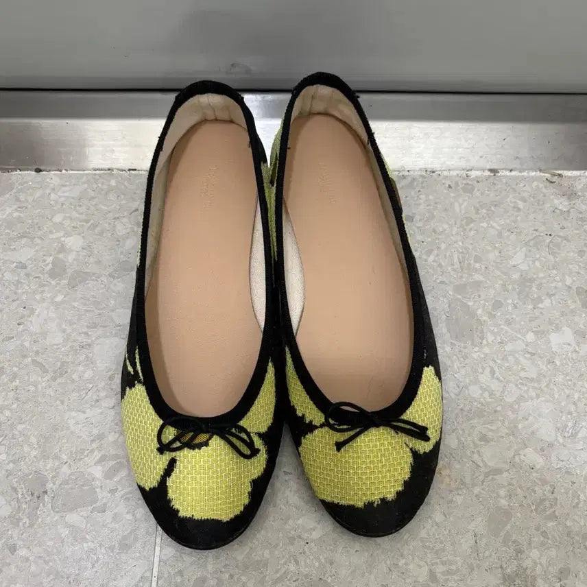 [BUNJANG] Bean Sprouts Pattern Ballet Flats - Size 230 / 콩나무 230