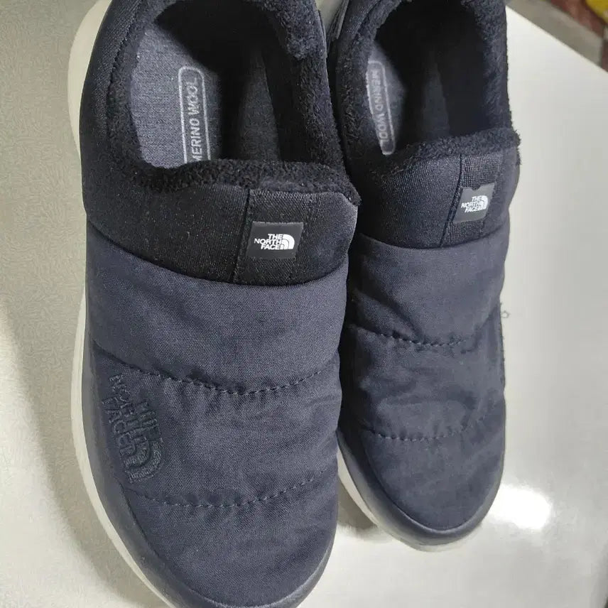 [BUNJANG] The North Face Slip-On Shoes / 노스페이스슬립온230