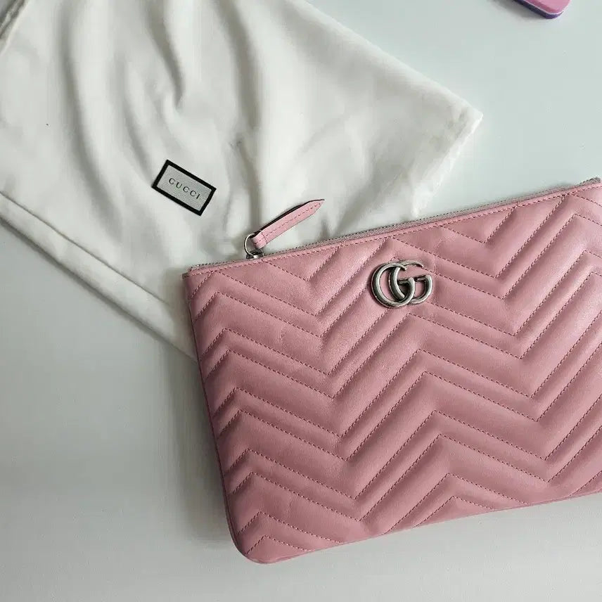 [BUNJANG] Gucci Matelassé Clutch Pink / 구찌 마틀라세 클러치 핑크