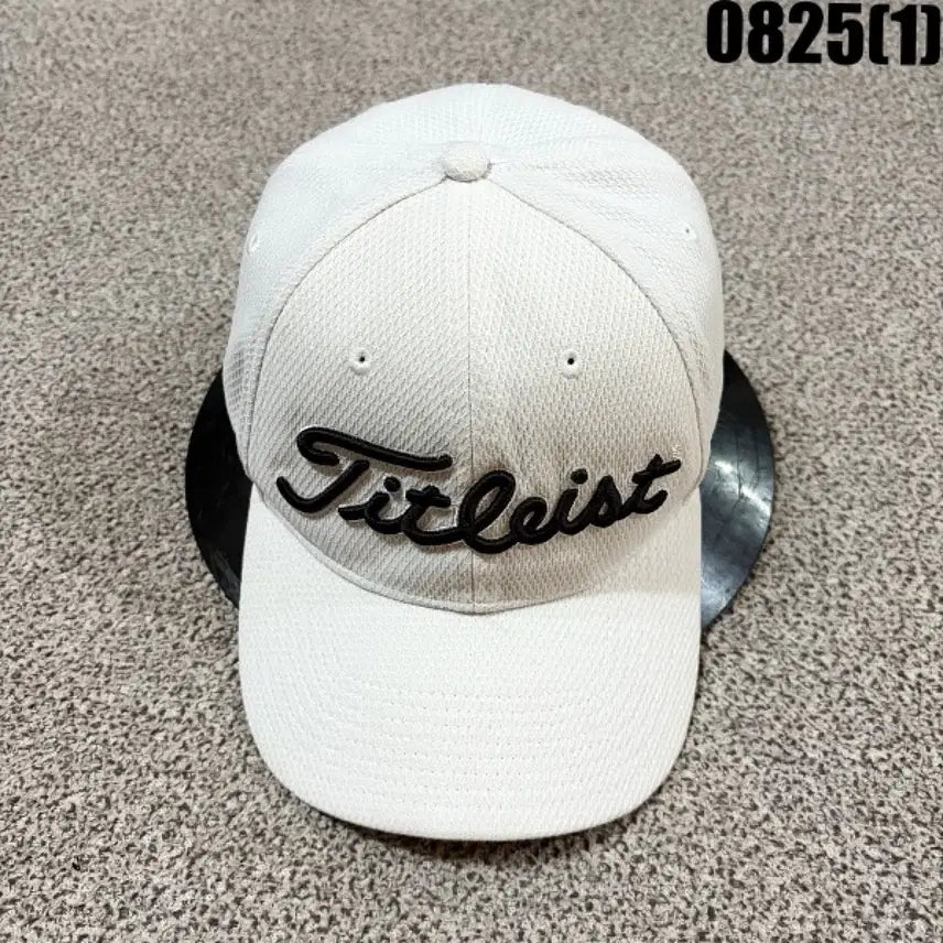 [BUNJANG] Titleist Golf Cap White 0825 / 타이틀리스트 골프 모자 화이트 0825