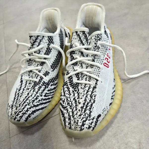 [BUNJANG] Adidas Yeezy Boost 350 V2 Zebra / 아디다스 이지부스트 350 V2 지브라 235