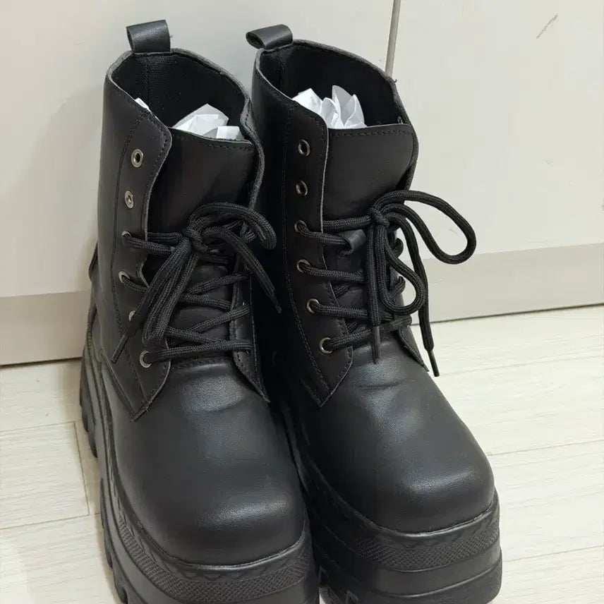 [BUNJANG] Black 11cm Platform Boots Size 41-42 / 스탠딩화 11cm 41-42 양도합니다