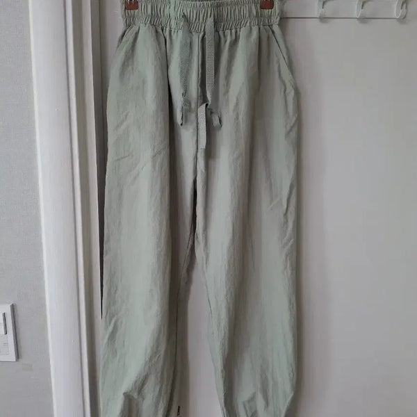 [BUNJANG] Khaki Cargo Pants Free Size / 카키바스락팬츠  프리