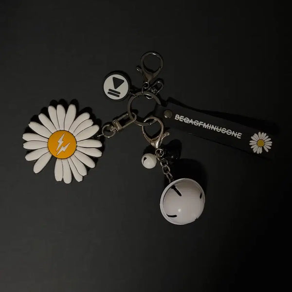 [BUNJANG] Peaceminusone Daisy Keyring / 피스마이너스원 데이지 키링