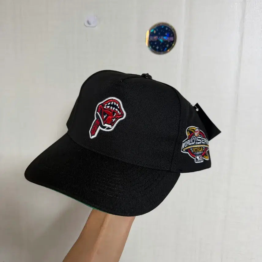 [BUNJANG] KILL THE HYPE LA World Series Black Ball Cap / KILL THE HYPE LA 월드 시리즈 블랙 볼캡