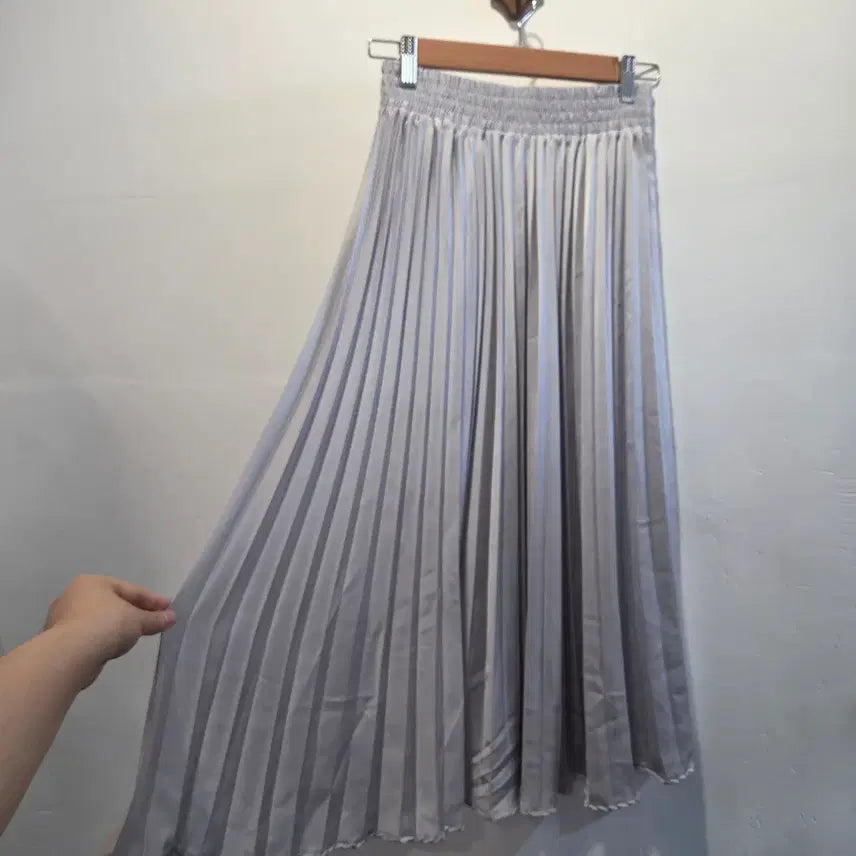 [BUNJANG] Pleated Long Skirt - Grey Silver / 고퀄 내수 플리츠 롱스커트 그레이실버 미세스크래치