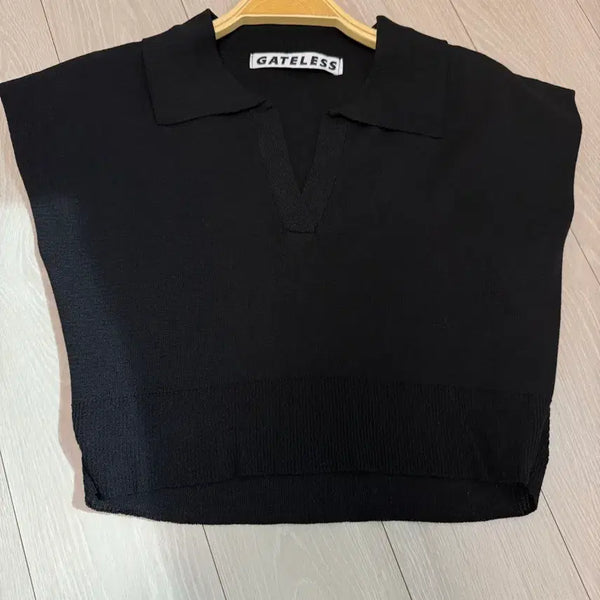 [BUNJANG] Guestless Black Collar T-Shirt / 게스트리스 카라티