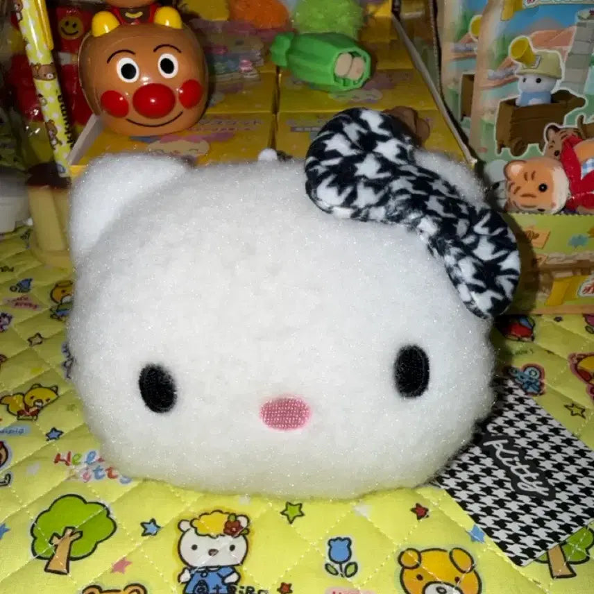 [BUNJANG] Authentic Japanese Hello Kitty Roll Pouch with Keychain / 일본 정품 체크키티 릴 파우치 키링