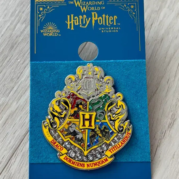 [BUNJANG] Harry Potter Hogwarts House Badge Universal Studios / 해리포터 호그와트 기숙사 뱃지 유니버셜 스튜디오