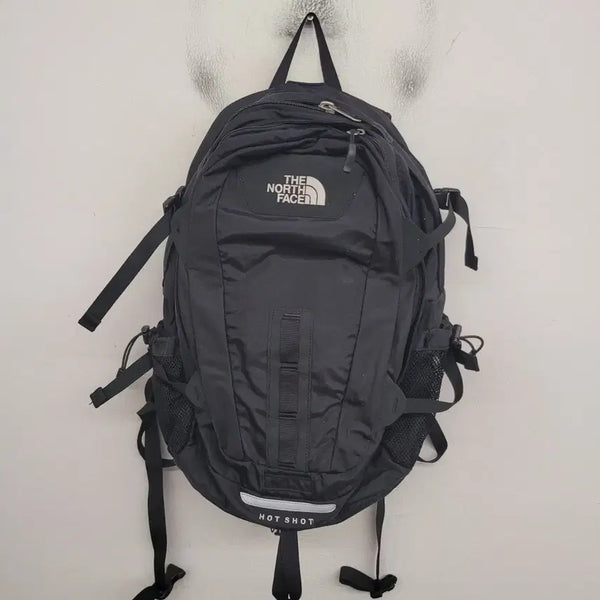 [BUNJANG] The North Face Hot Shot Backpack 28L / [28L size] 노스페이스 핫샷 백팩 가방